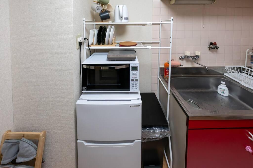 Apartment 難波駅、道頓堀のそばでシンプルステイ　ベッド3台のお部屋 *